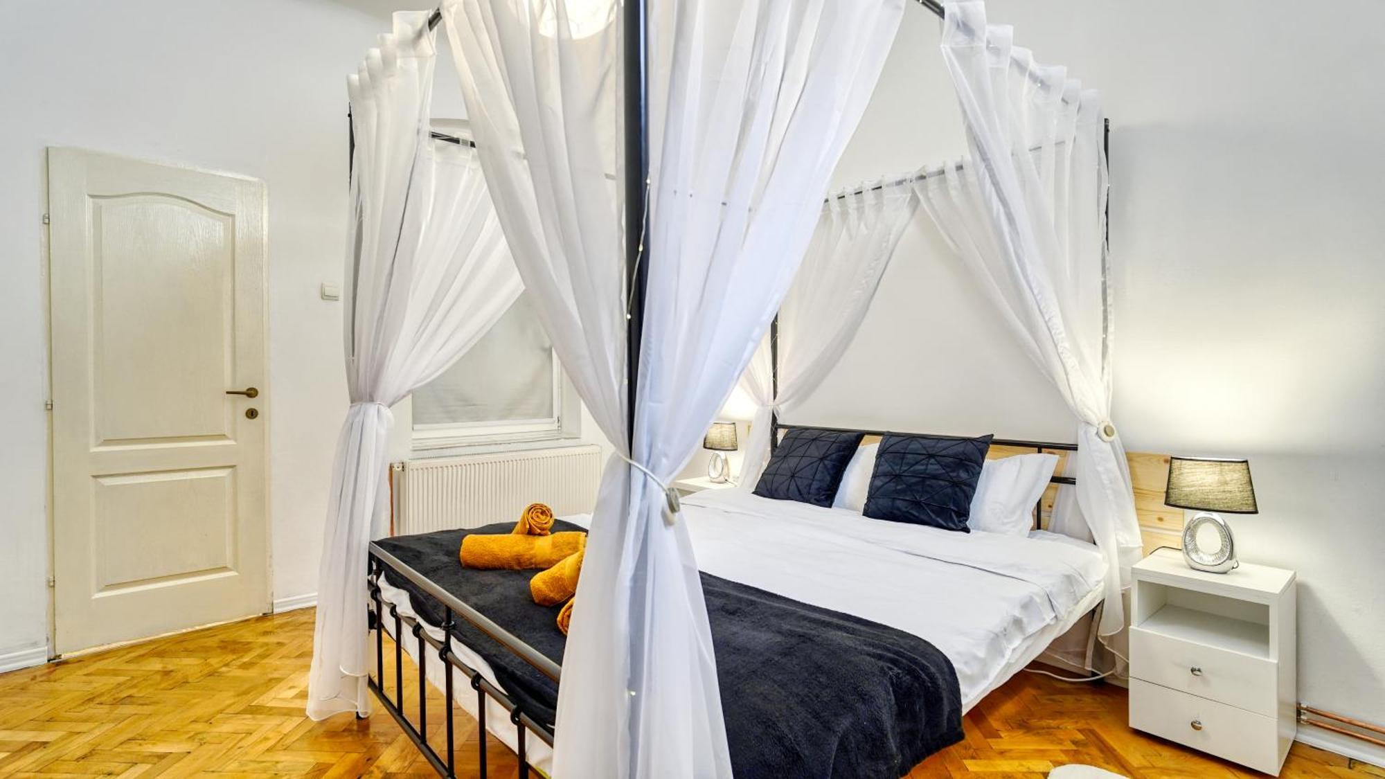 Intimo Oldtown Romantic Apartment Braşov Exterior foto